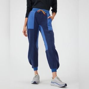 Blue Outdoor Voices Primo Fleece sweatpants medium